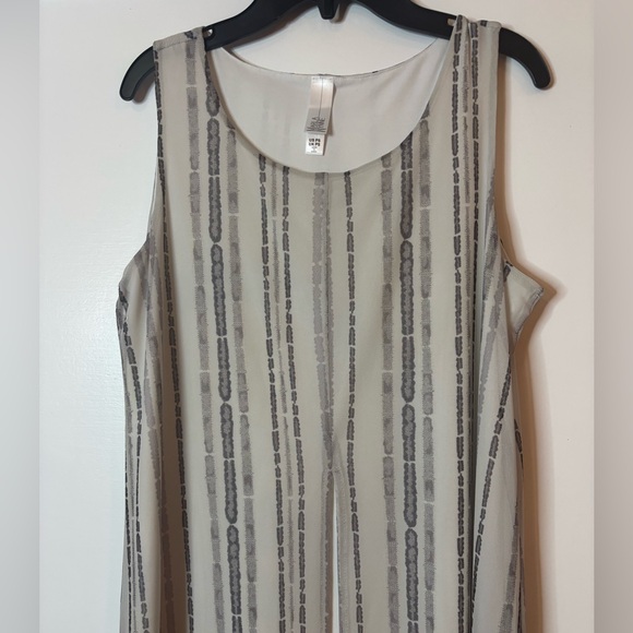 MarlaWynne Black and Gray Striped Maxi Dress size small petite - Picture 5 of 5